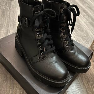 Naturalizer bootie